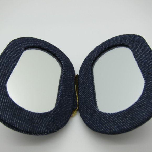 Women Handheld Mirror Purse Compact Portable Foldable 2x Magnification 2 Sided - Picture 2 of 6